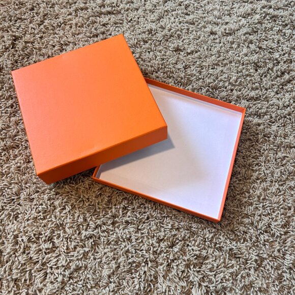 Hermes Authentic Empty Box Excellent Condition 7.75"X7.75"X1.75" - Picture 5 of 6